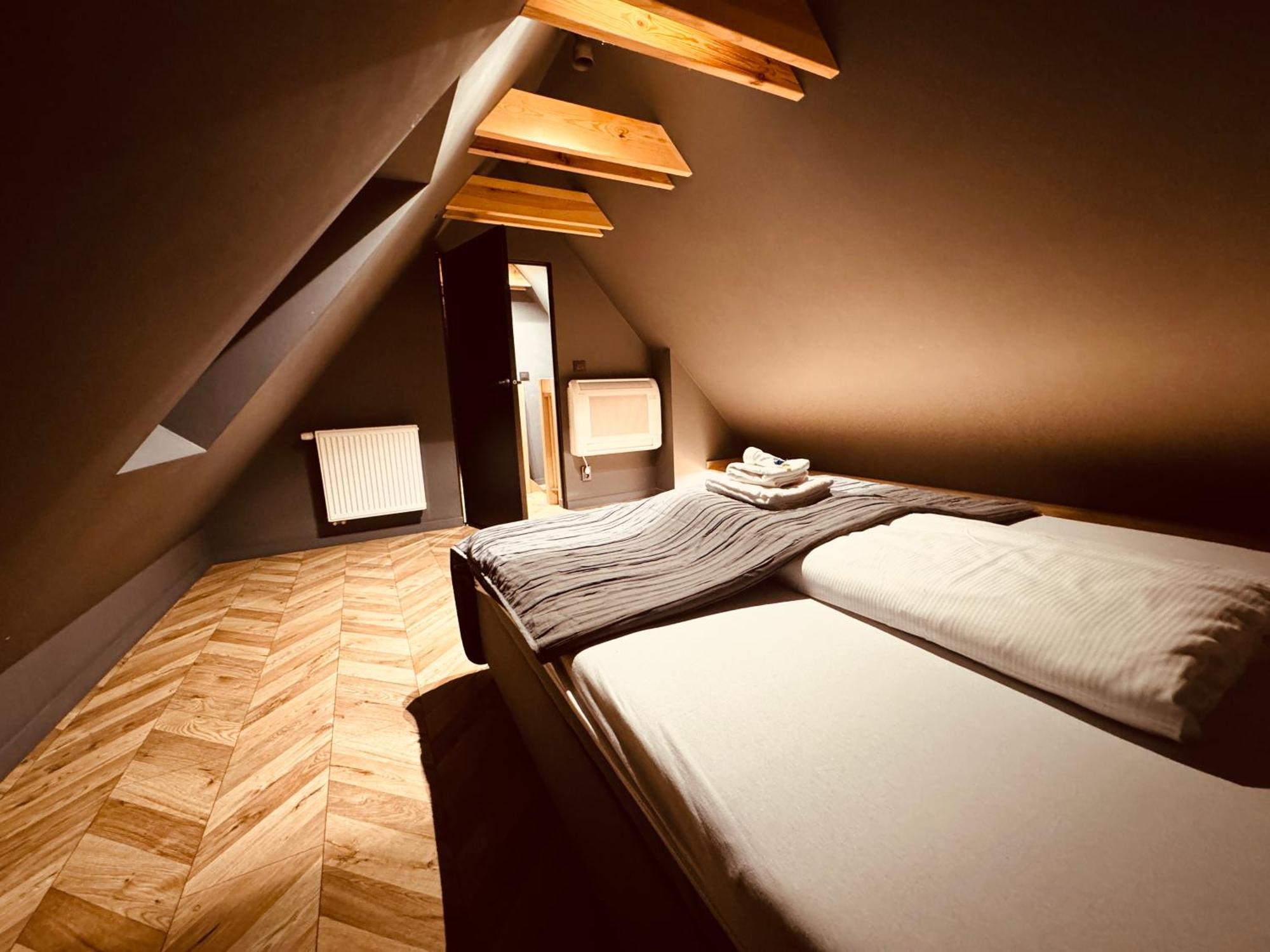 5 Star Apartments - Luxury & Comfort Jelenia Góra Esterno foto
